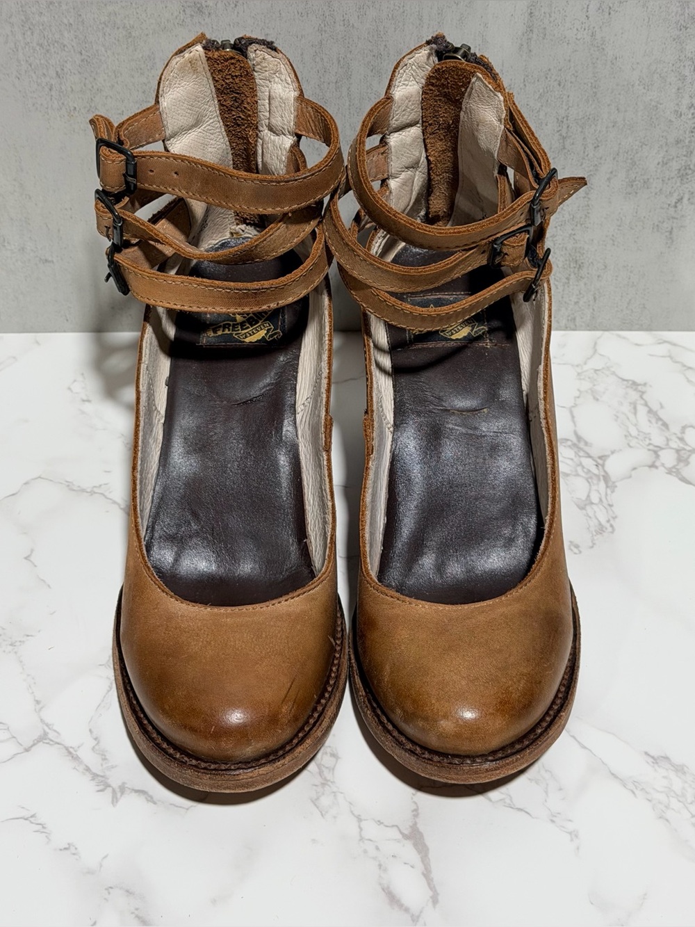 Freebird Randi size 6 Women’s Tan Leather Buckle Strap Block Heel Pumps - Picture 2 of 10